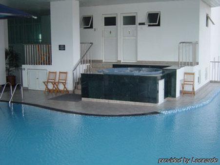 Hotel Global Towers & 4*