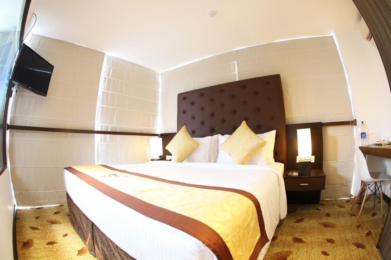 02 Hotel 3*