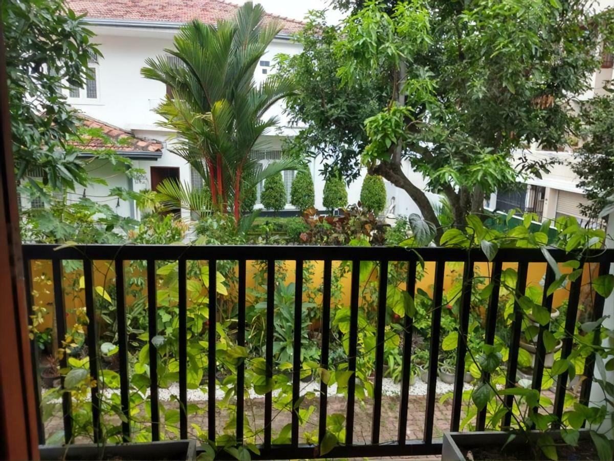 Mahasen Terrace By Foozoo Guest house Colombo