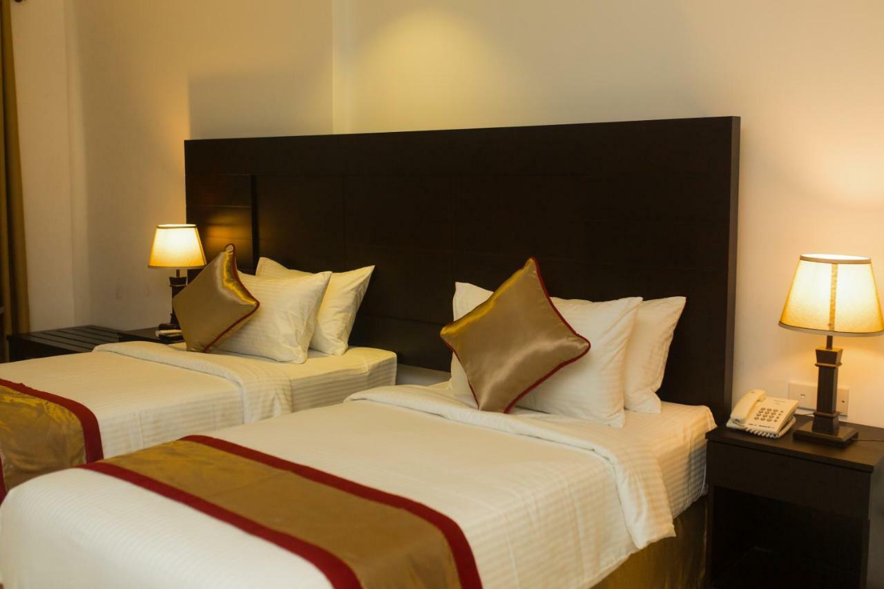 Saveira Hotel