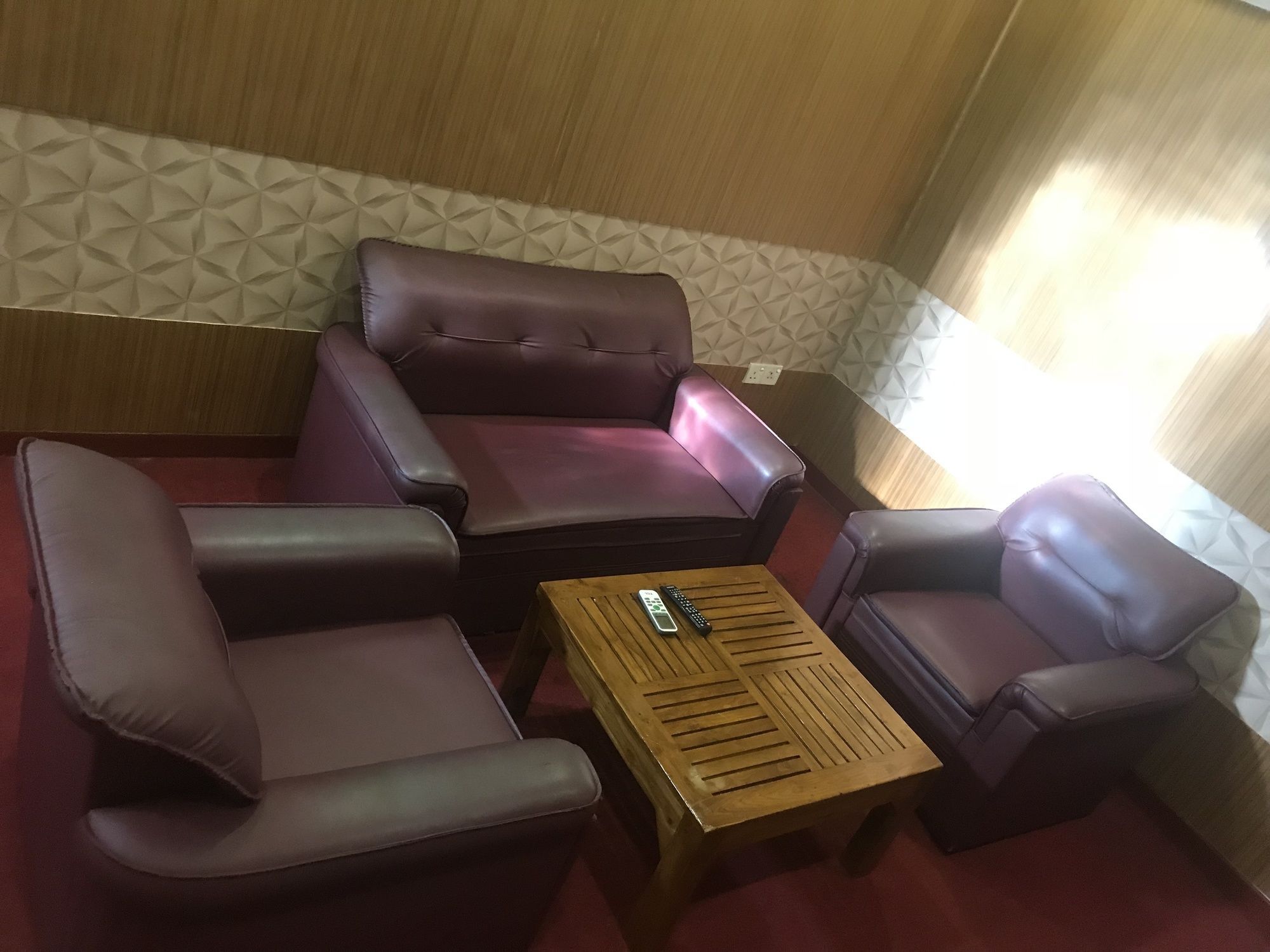 Oyo 112 Al Manaal Residency Hotel 3*