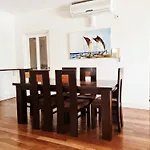 Victoria Park Luxe Long-Stay, Colombo District