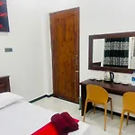 Hotel Ceylonia Colombo