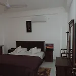 Sara Apartments