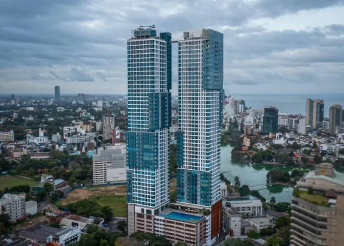 Luxury Apartment Capitol Twinpeaks In Colombo