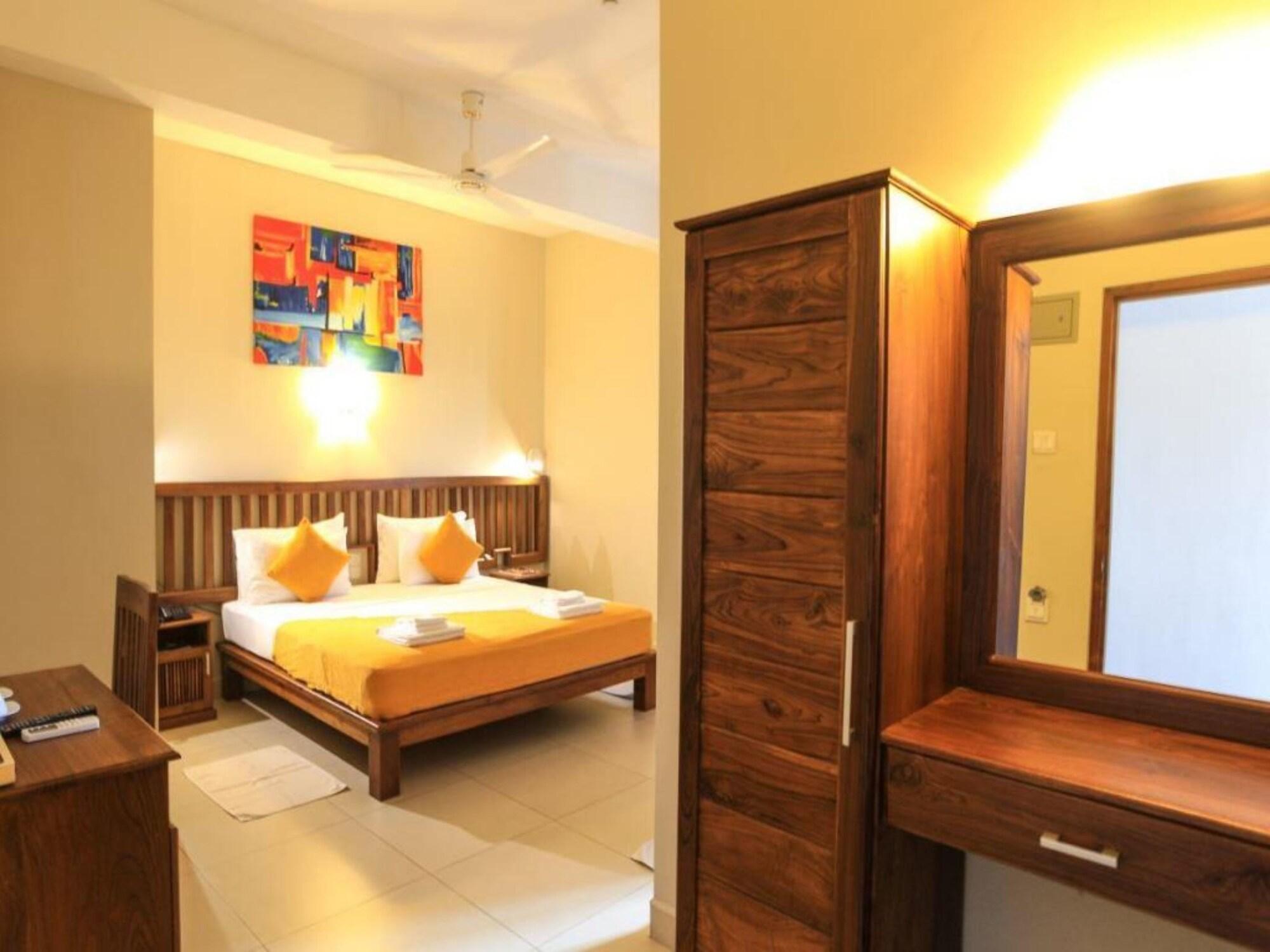 Port View Hotel 3*