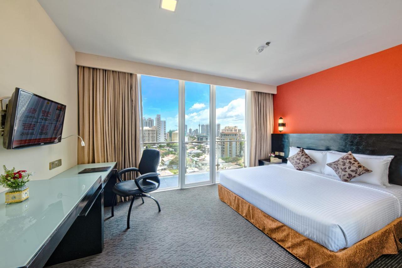 Pearl Grand By Rathna 4* Colombo