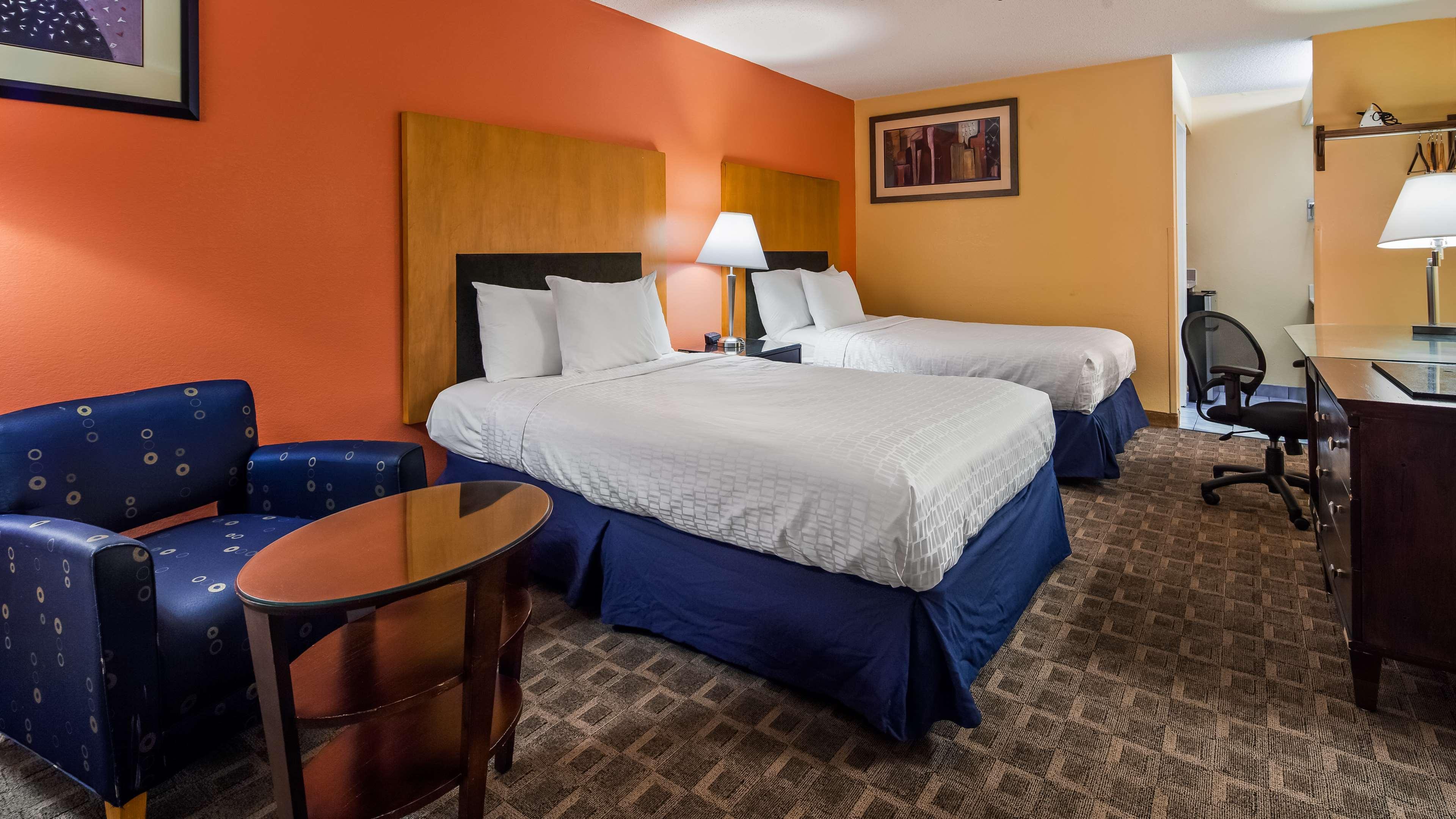 Hotel Western Elyon 4*