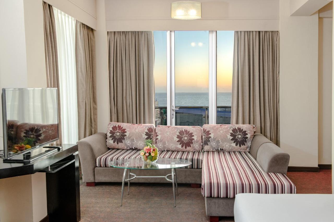 Hotel Pearl Grand By Rathna 4*