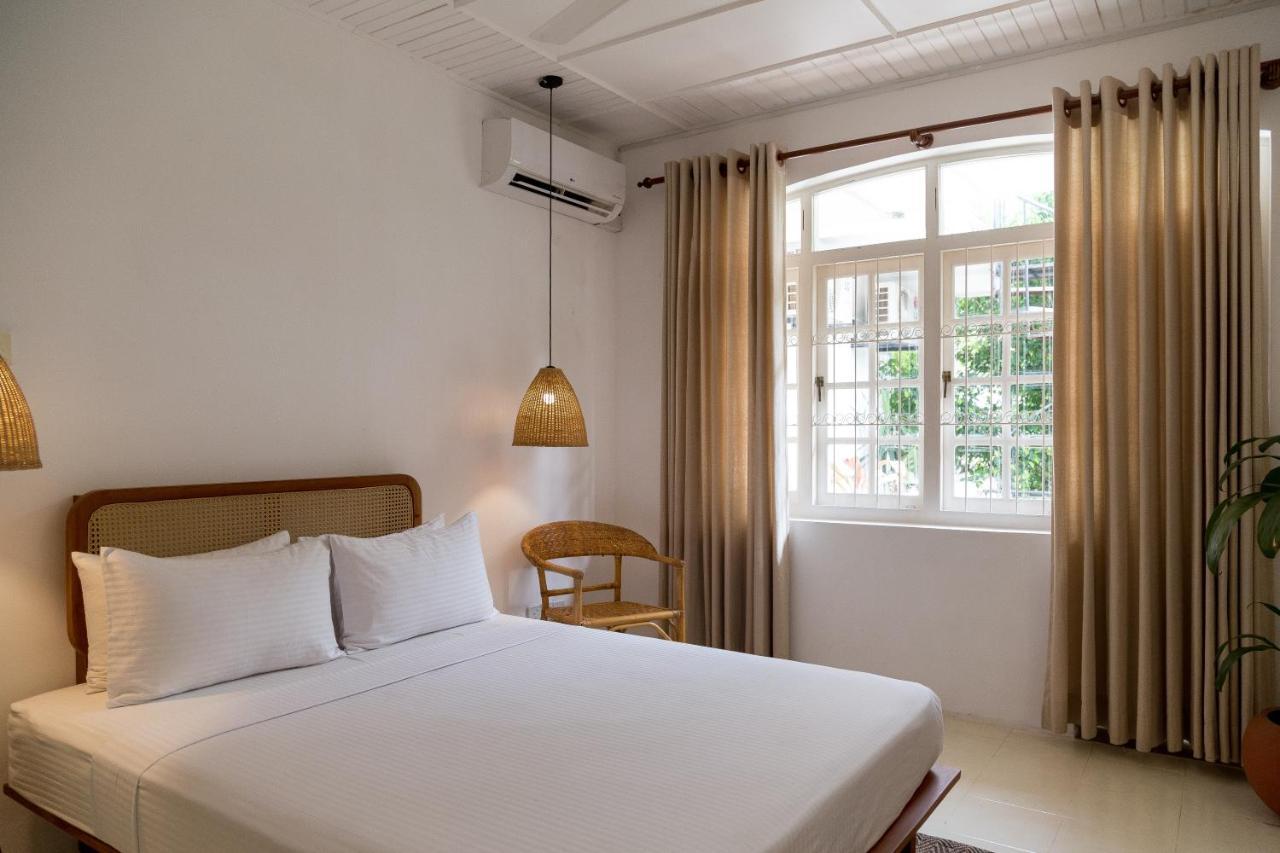 Srilax Bed & Breakfast *