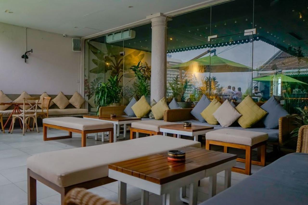 Hotel Fairway - Sri Lanka's First With Robot Technology Colombo