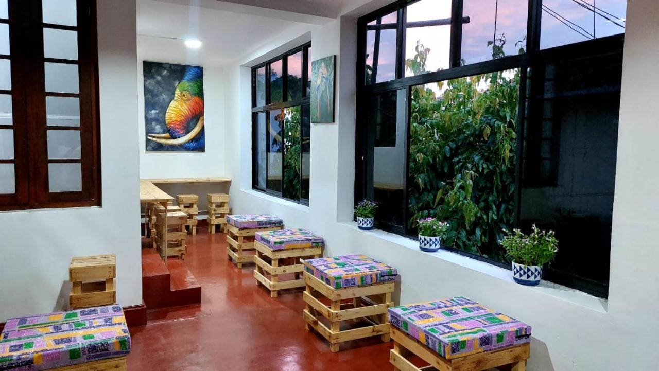 Hostel Ceylon Stayz *