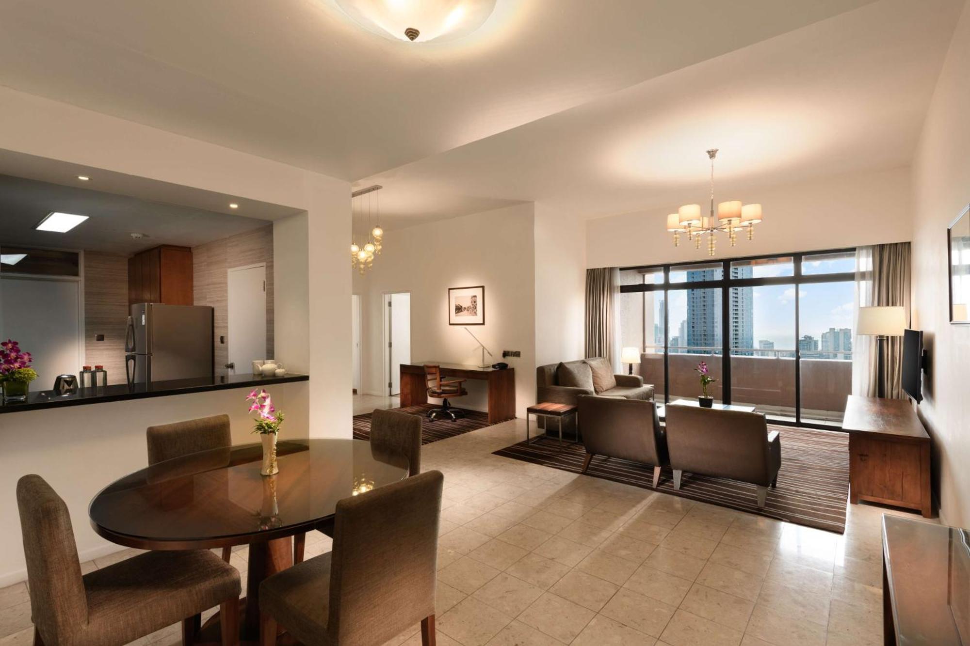 Hilton Apartment *