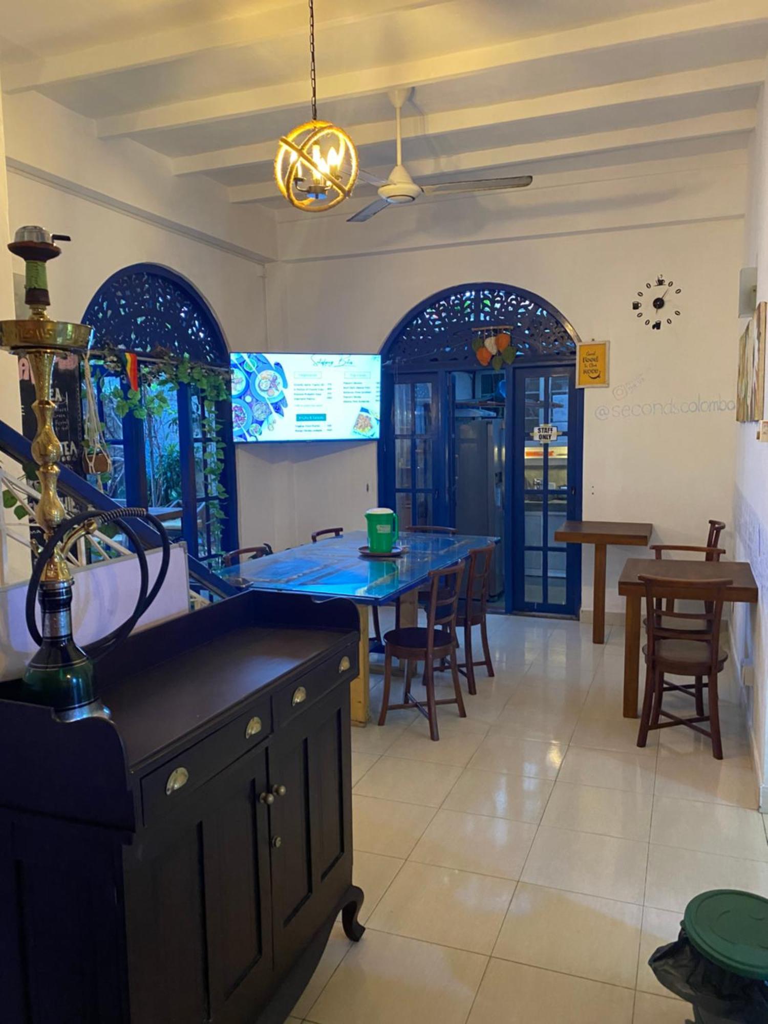 Albergue Seconds - *