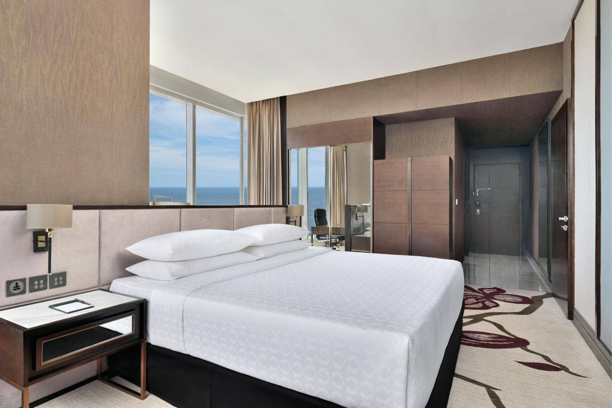 Sheraton Hotel 5*