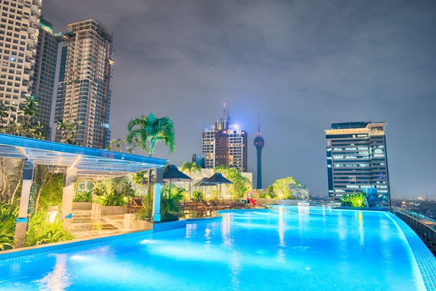 Super Luxury 2 Bedroom In Five Star Centre Colombo