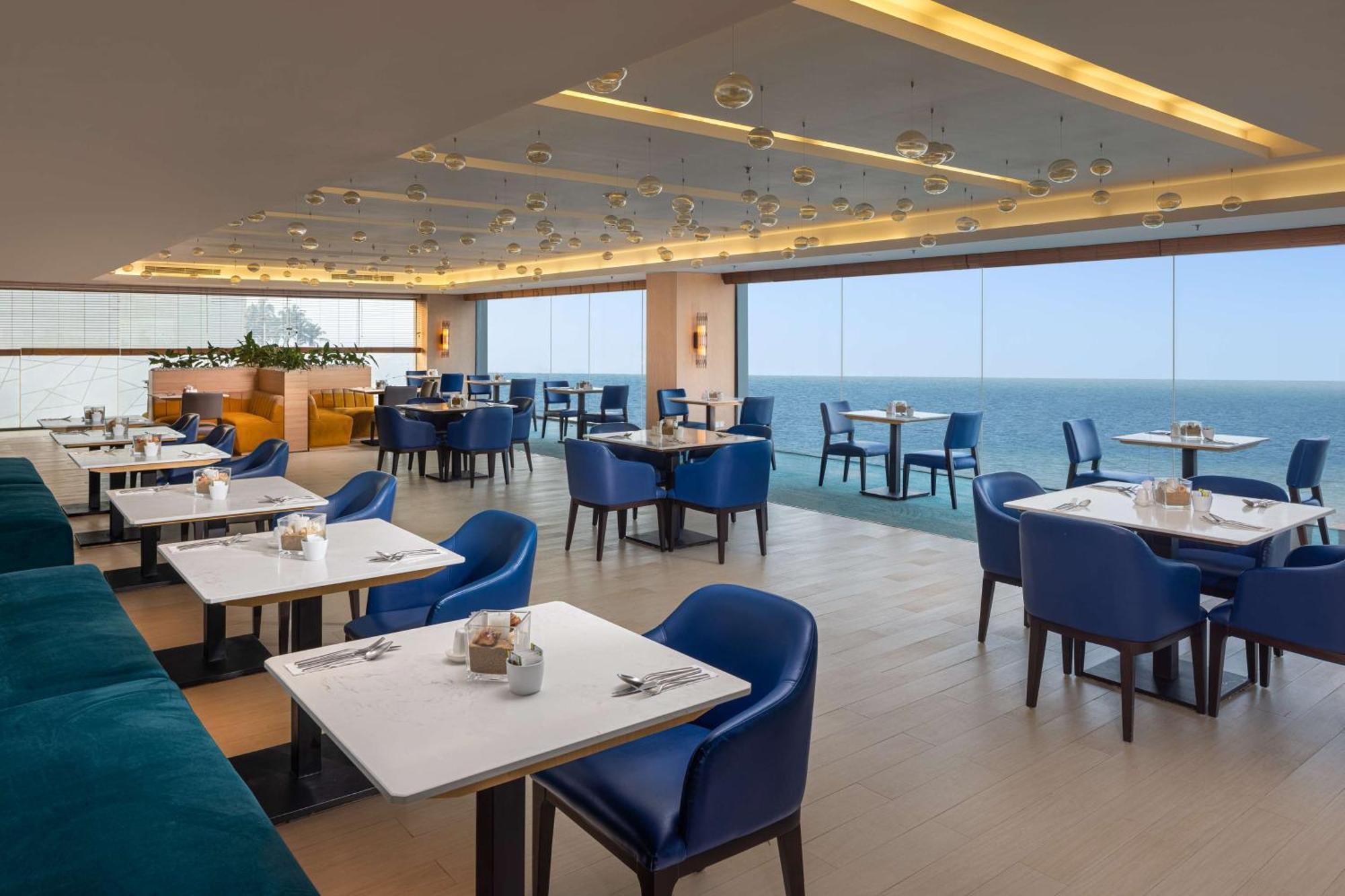 Radisson Hotel 4*