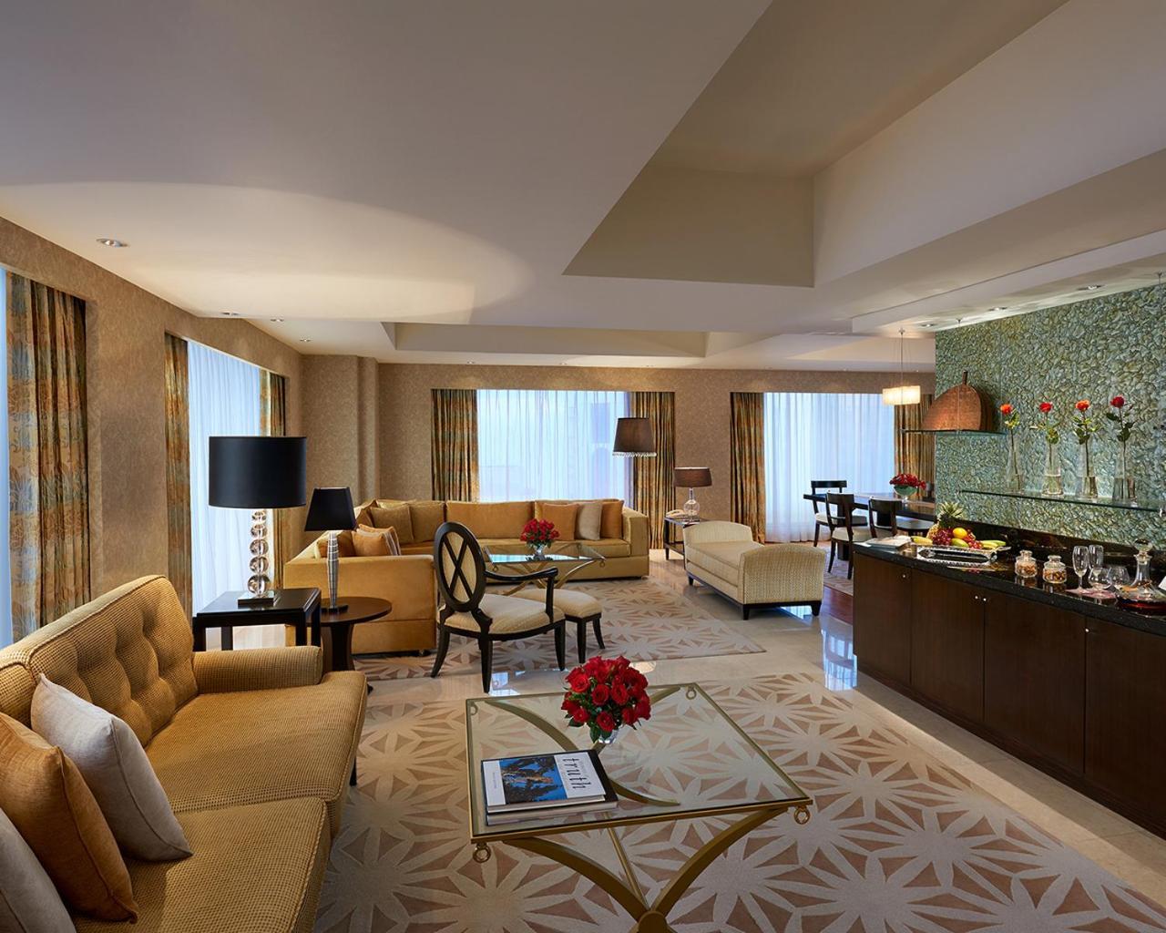 Hotel Cinnamon Grand