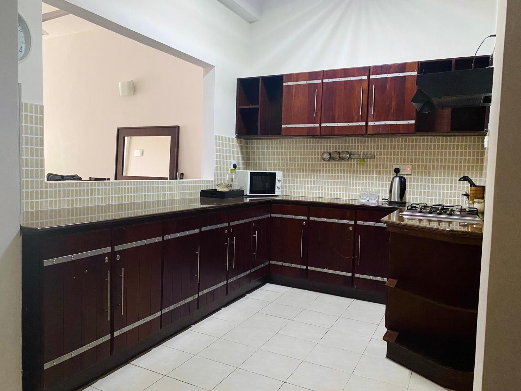 Hawaii Residencies Hub Apartment