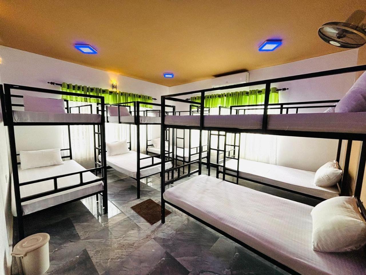 Havelock Hostel,