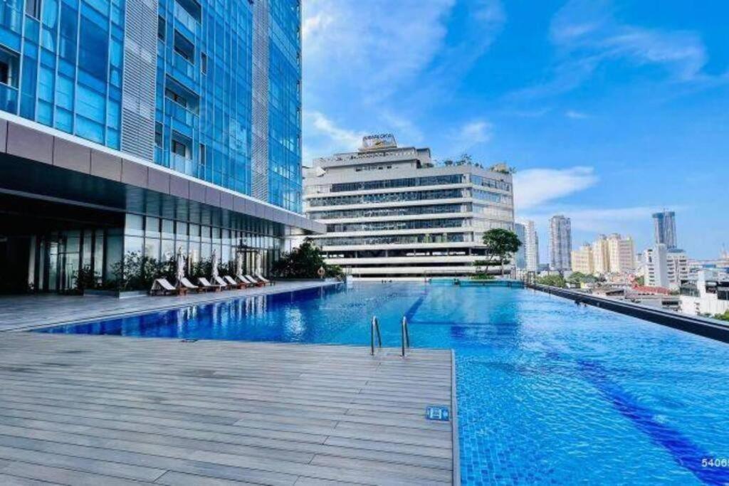 Luxury Capitol Twinpeaks In Apartment Colombo