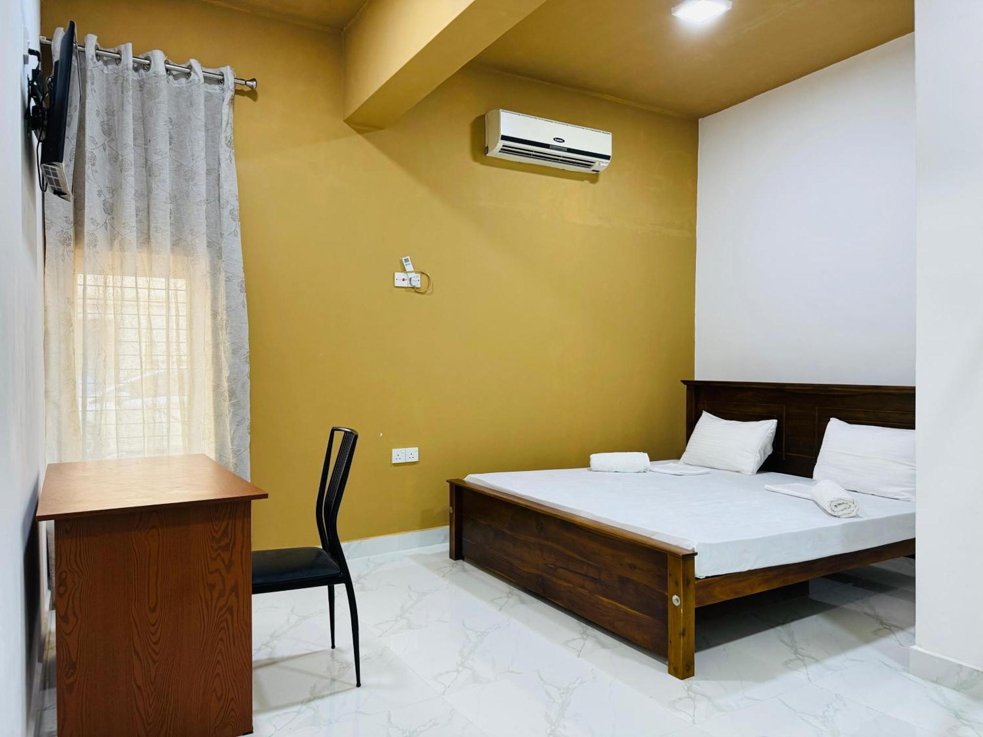 Havelock Hostel, *