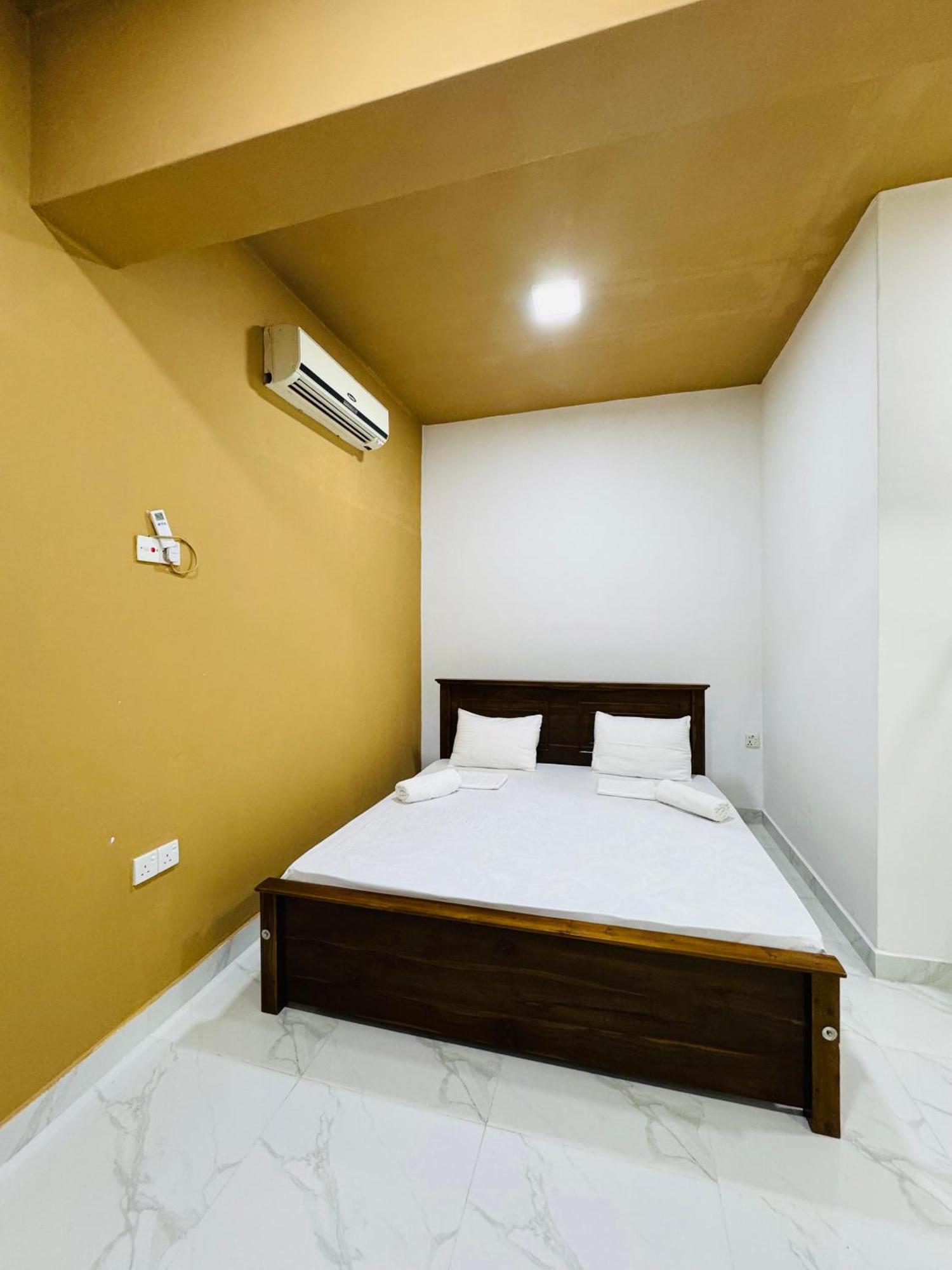 Havelock Hostel, * Colombo