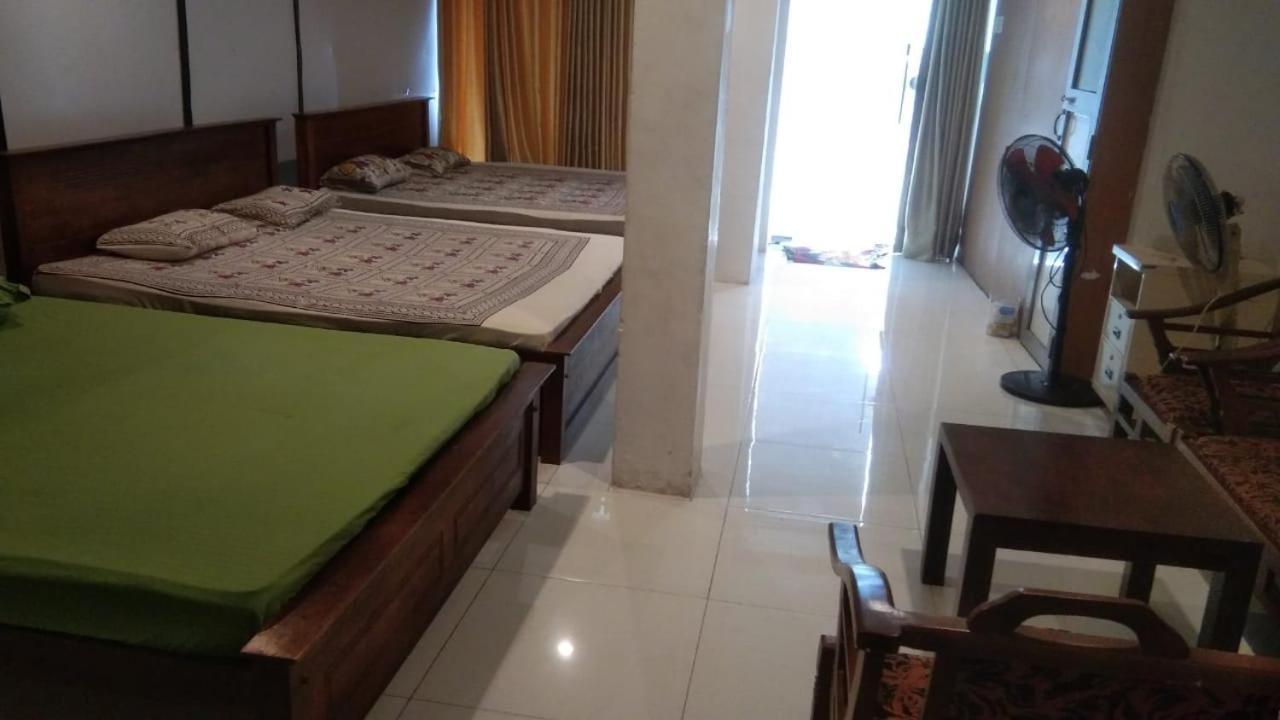 Hotel The Beehive