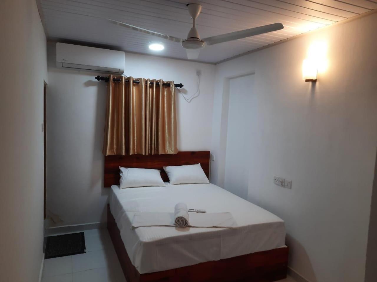 Island Inn Colombo