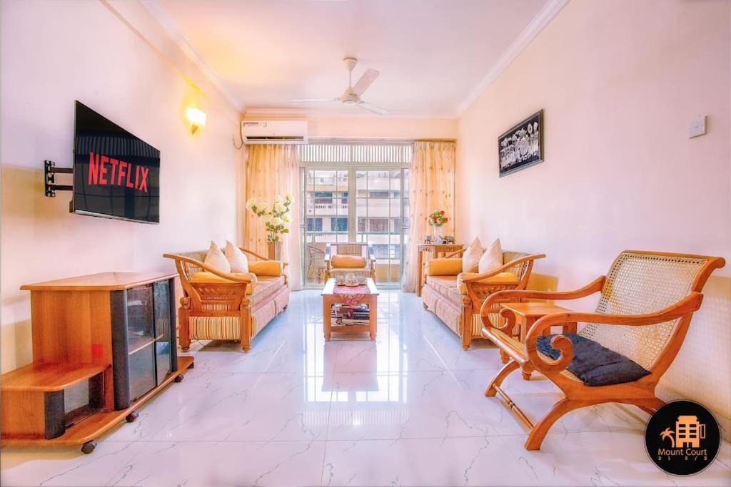 Apartment Beach-side 3 Bedroom In Mount Lavinia *