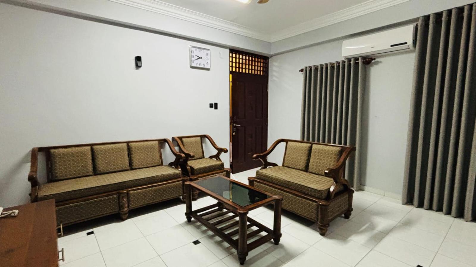 Wellawatte Apartment *