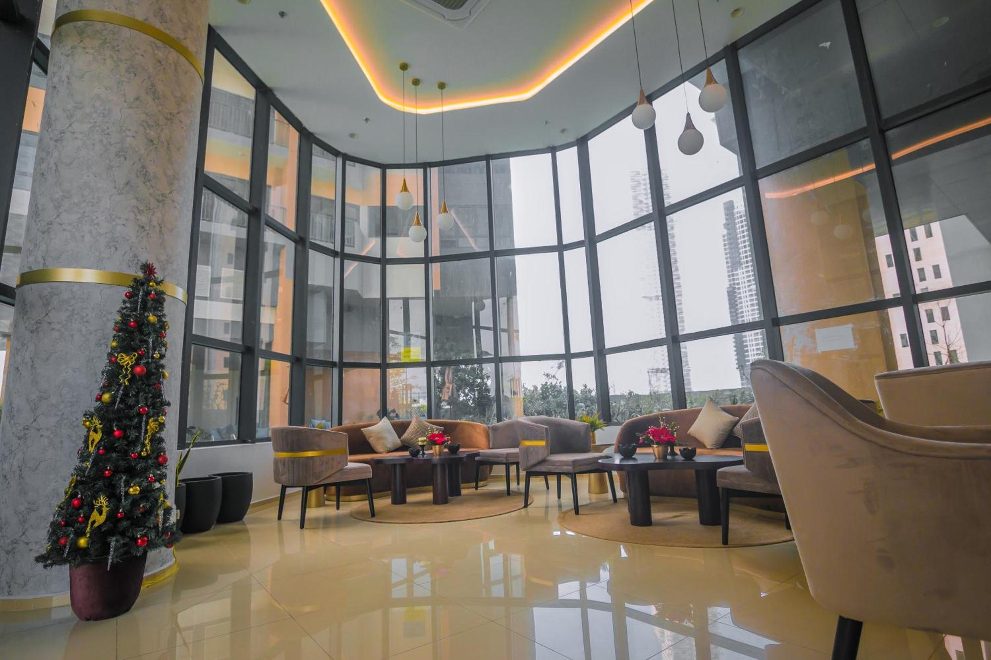 Celestara Luxury At Trizen With Pool, View Apartamento *