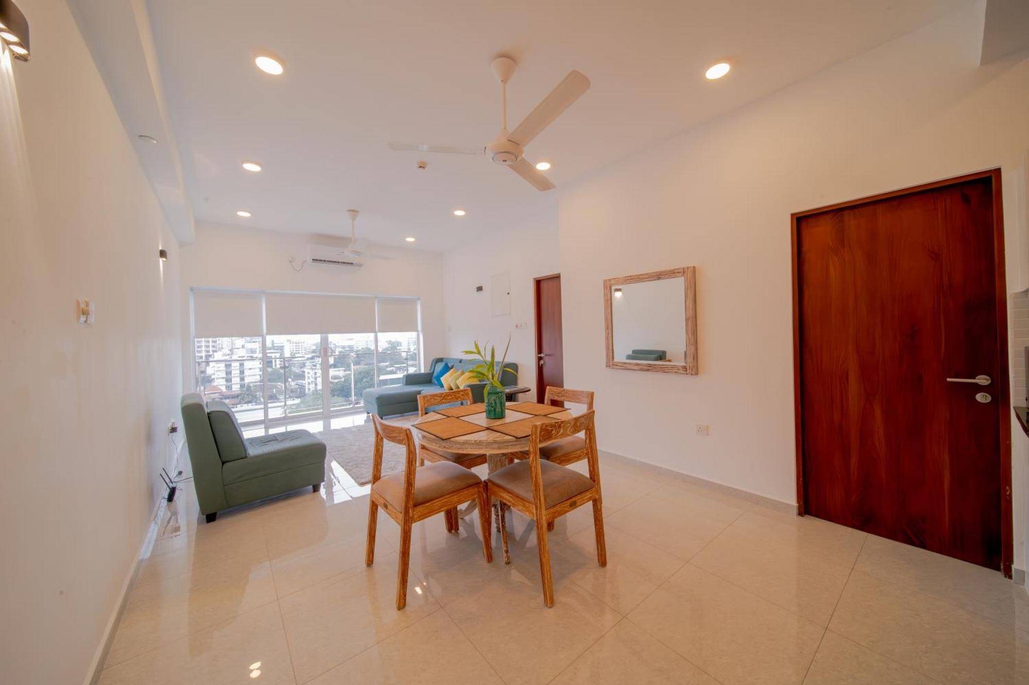 8b Flemington * Colombo