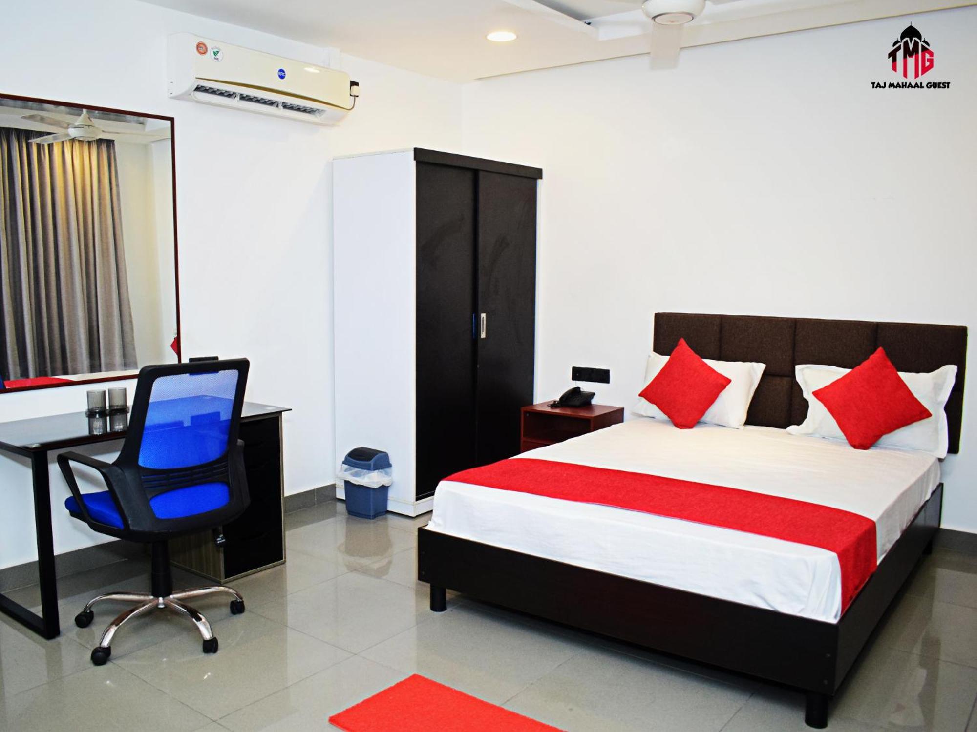 Taj Mahaal Guest 3*