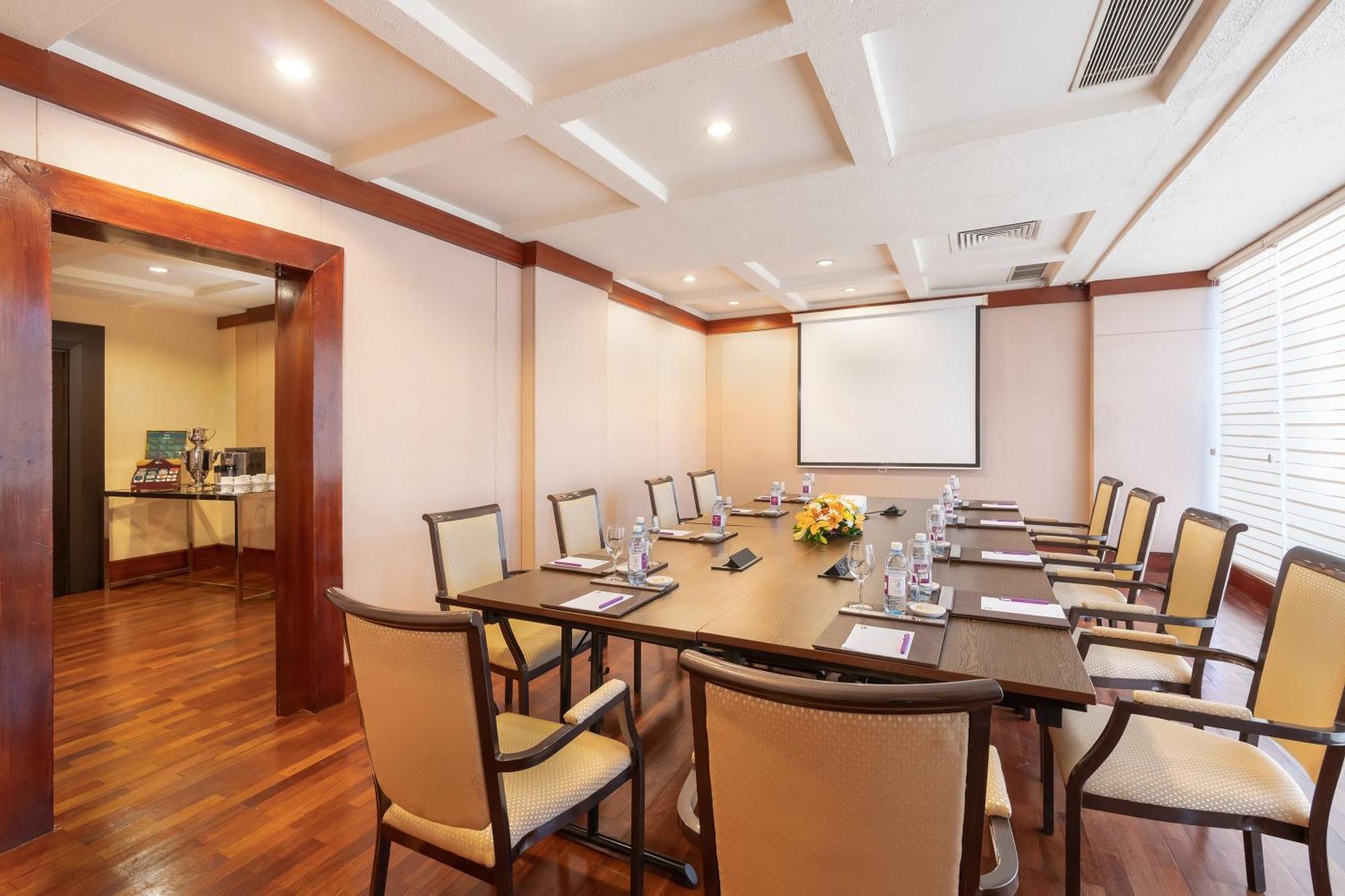 Cinnamon Grand 5* Colombo