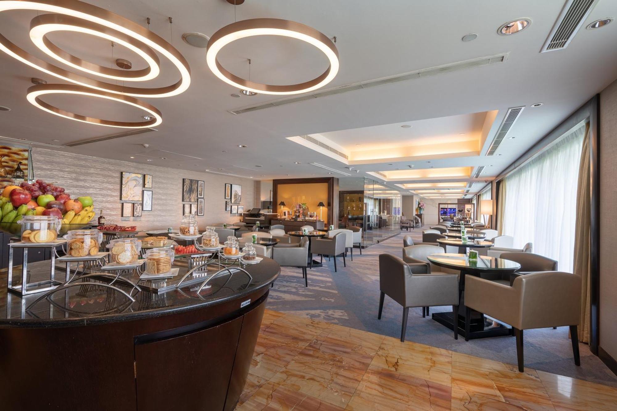 Cinnamon Grand Hotel