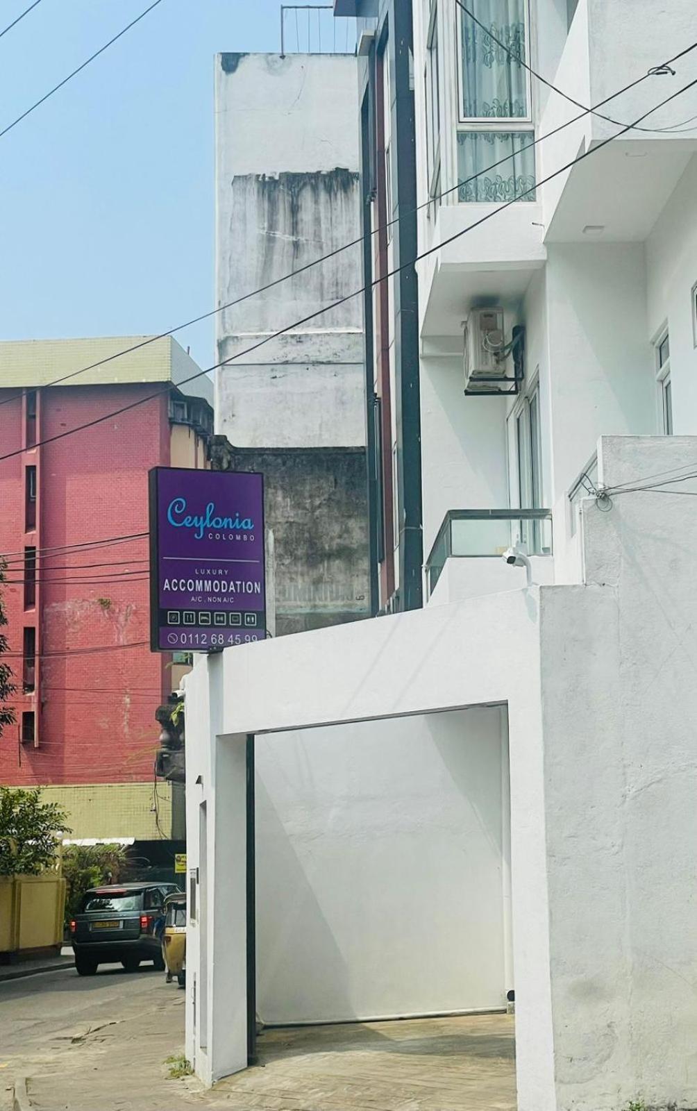 Hotel Ceylonia Colombo