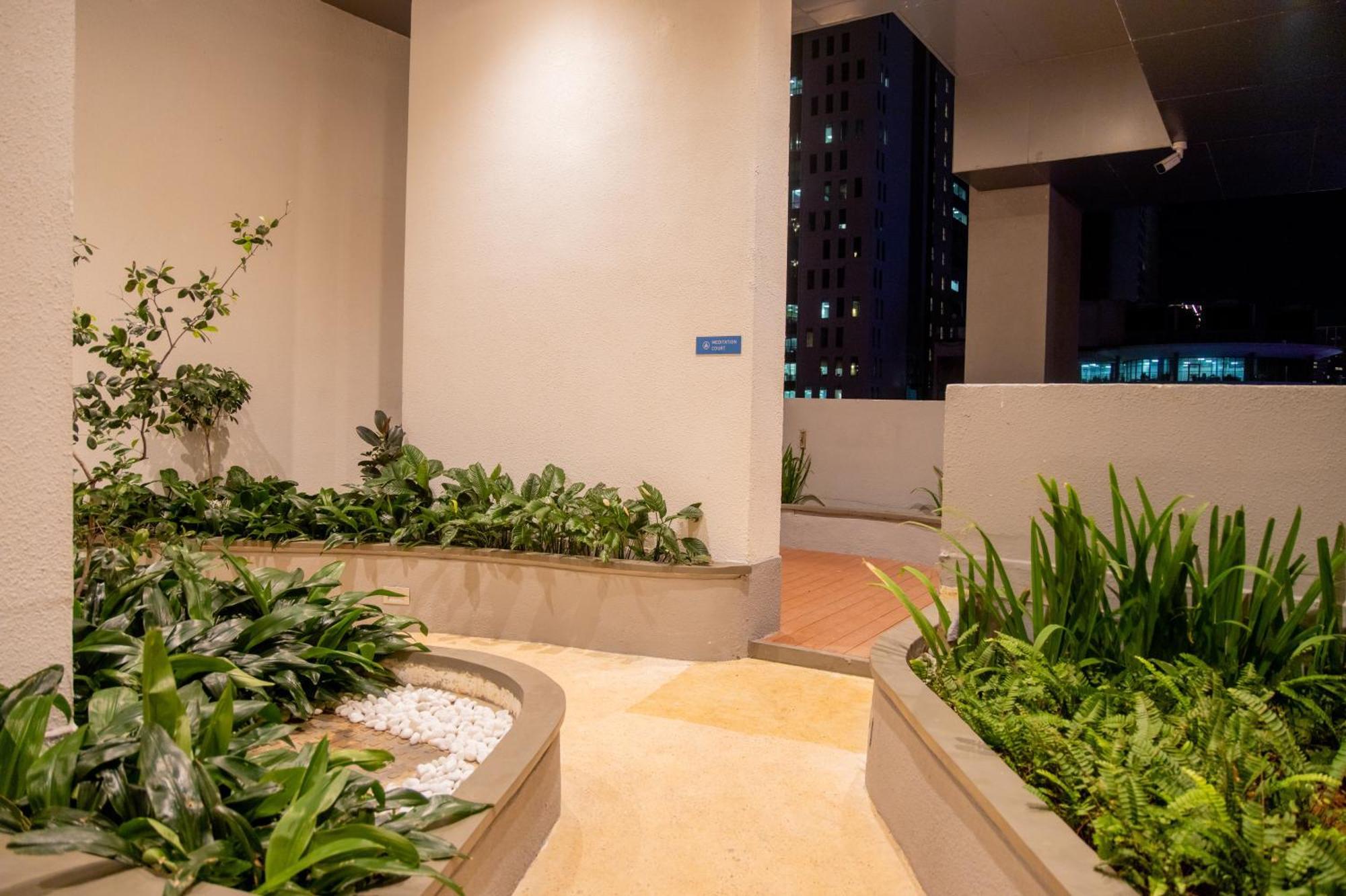 Urban Oasis, Tri-zen Luxury In *
