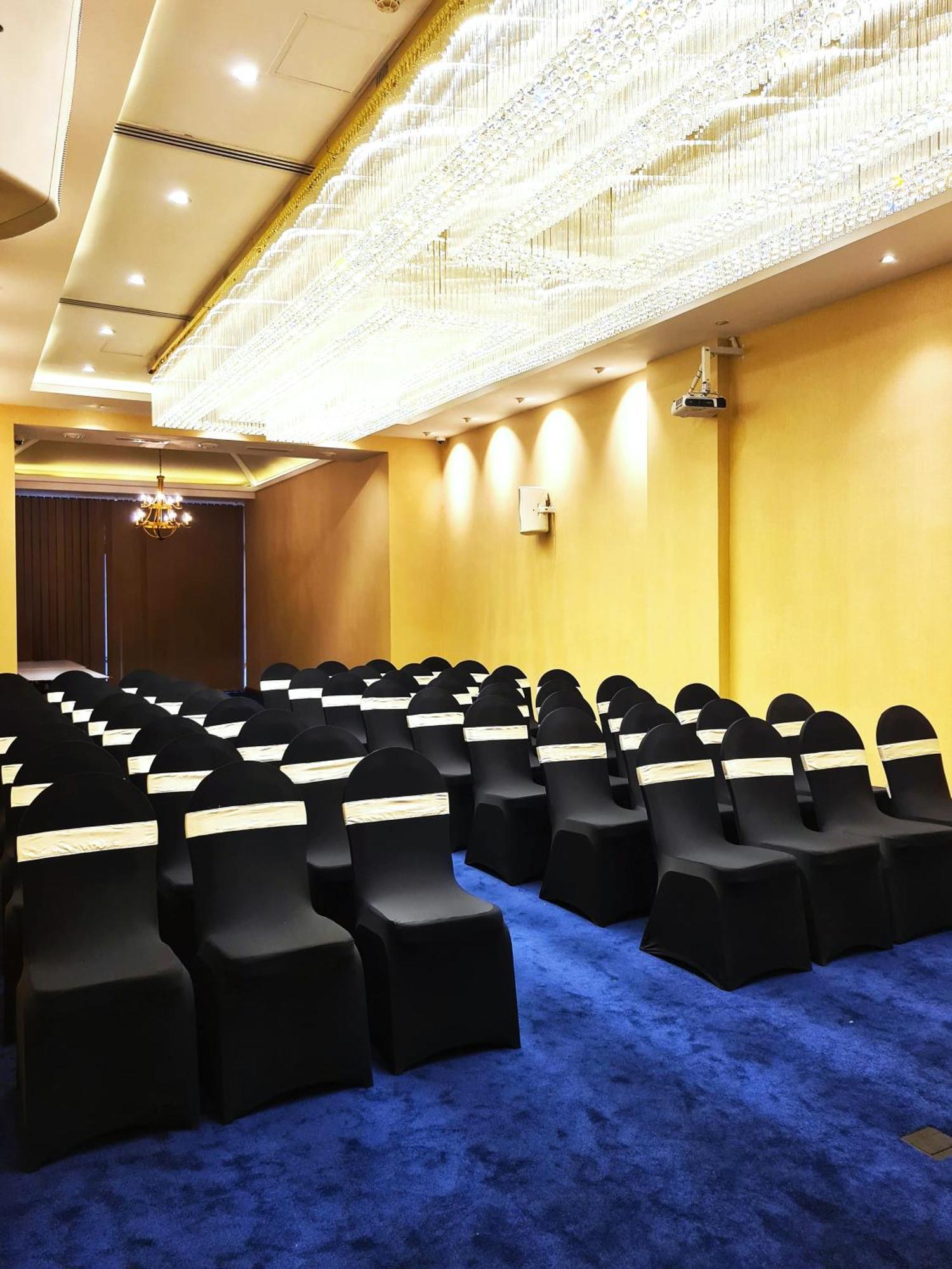 Fairway - Sri Lanka's First With Robot Technology 4* Colombo
