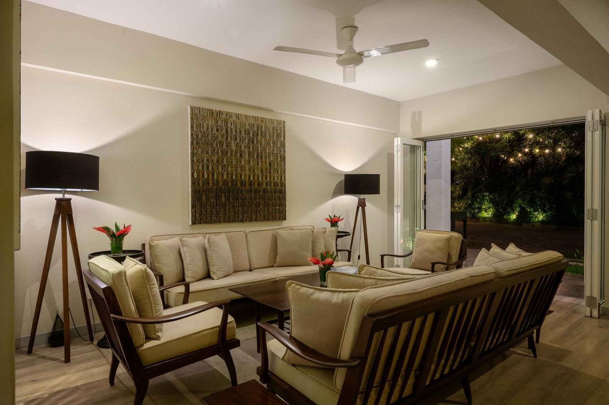Nyne Lodge, Acomodação com café da manhã  4*