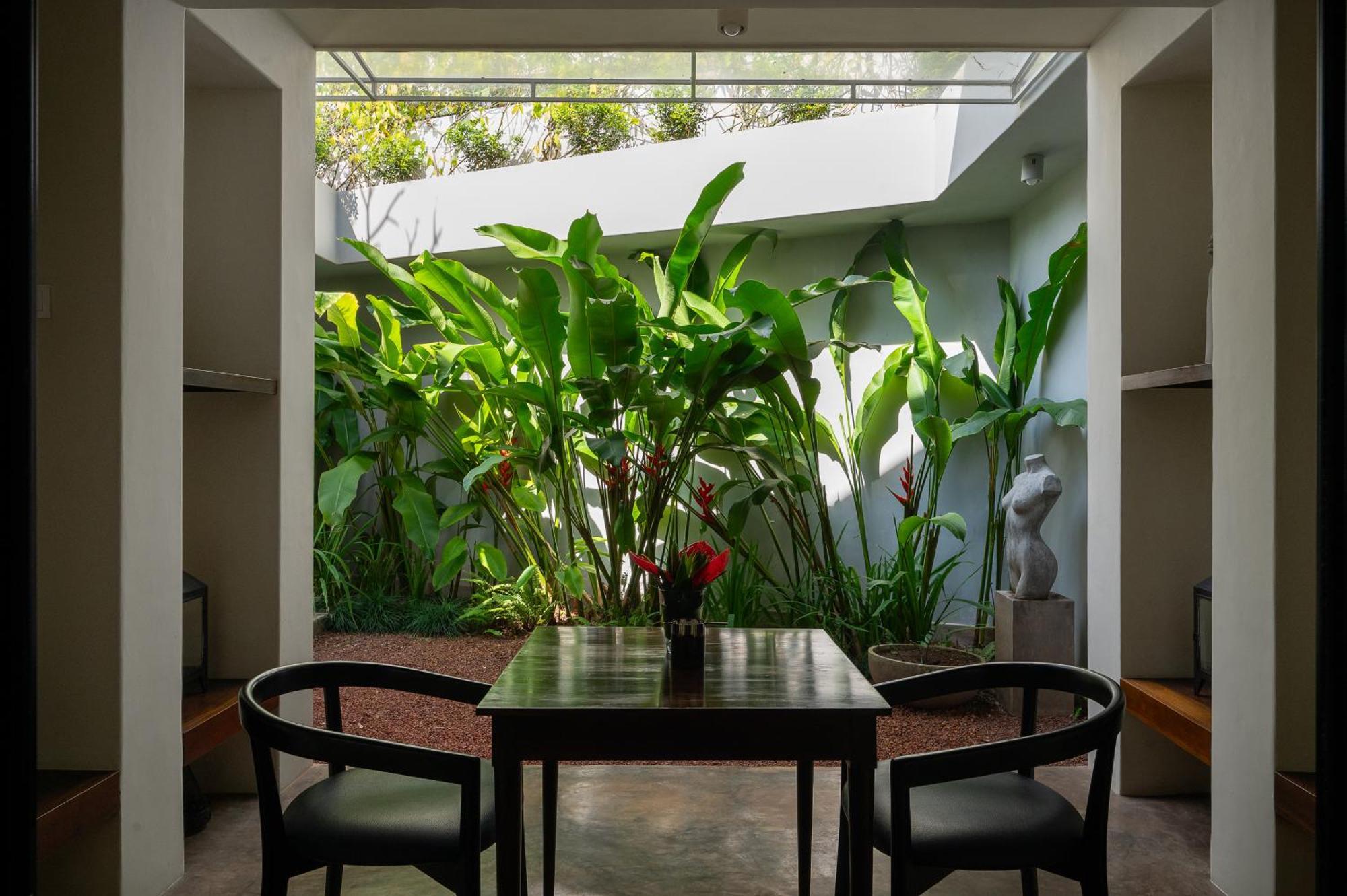 Acomodação com café da manhã  Nyne Lodge, 4*