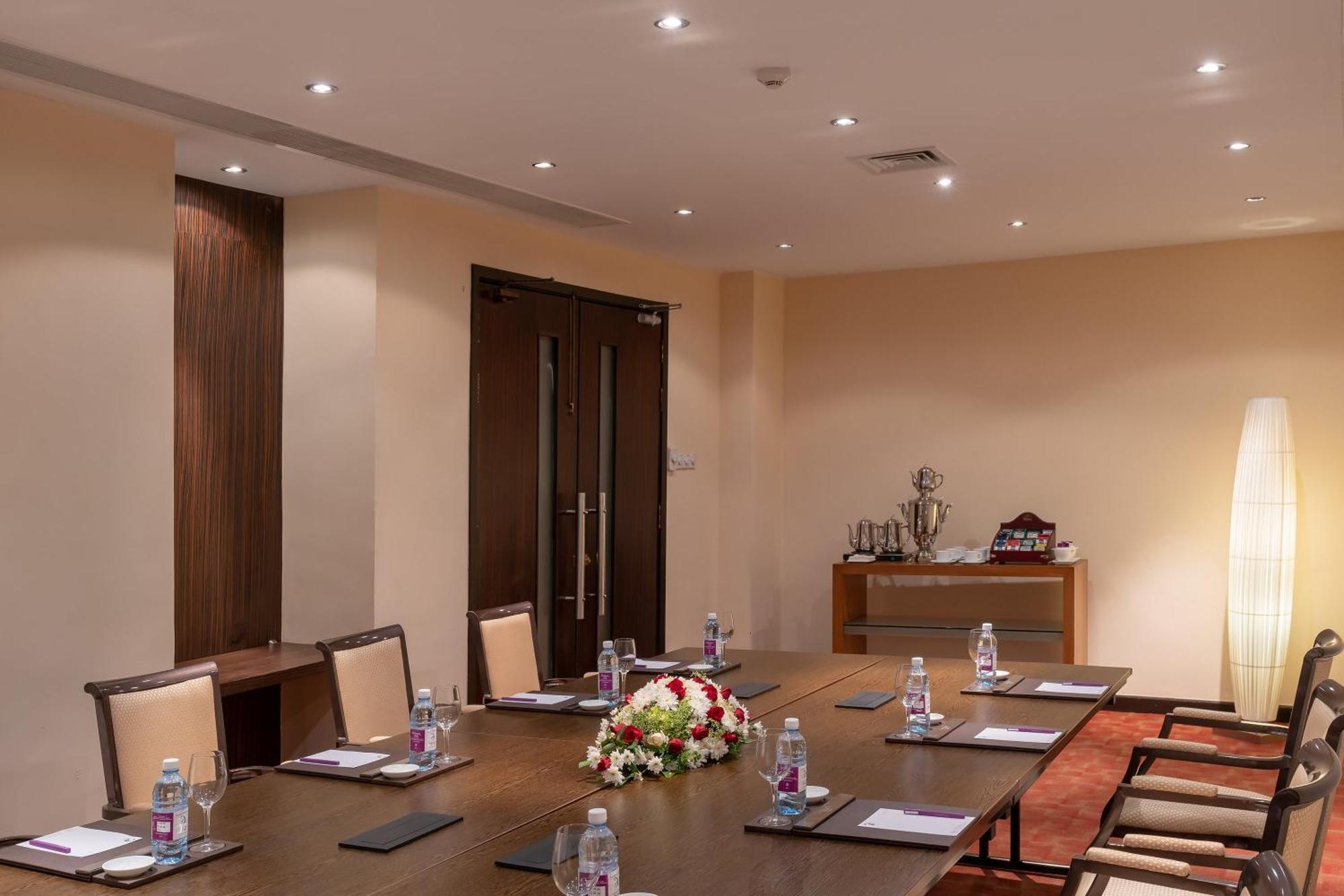 Hotel Cinnamon Grand 5*