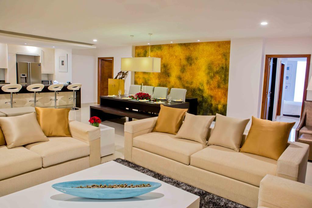 Hotel Platinum One