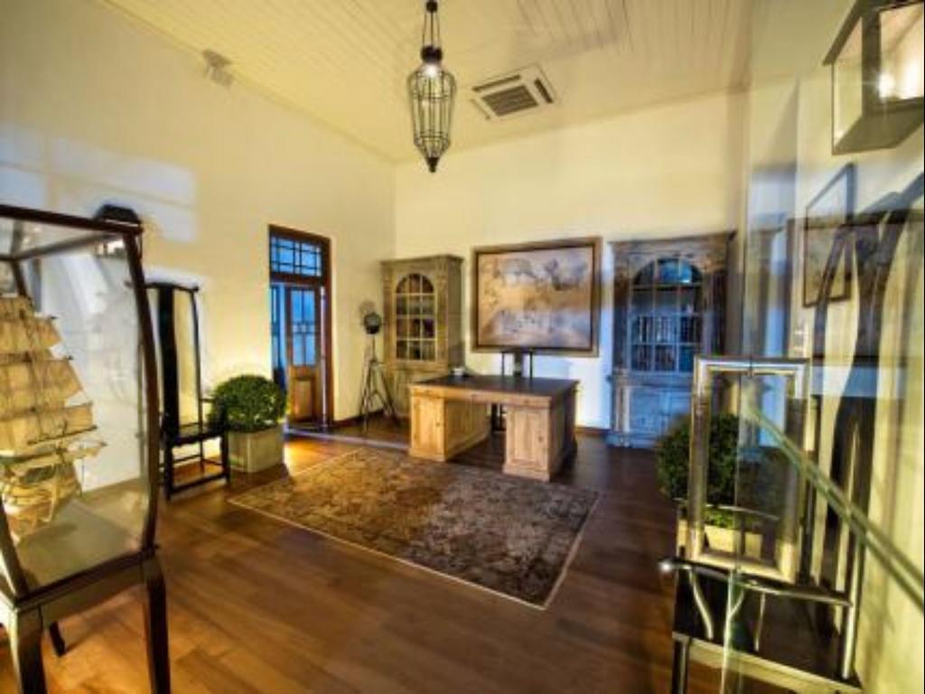 D Pavilion Boutique Hotel 5*