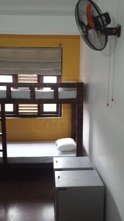 Hostel Backpackers Paradise *