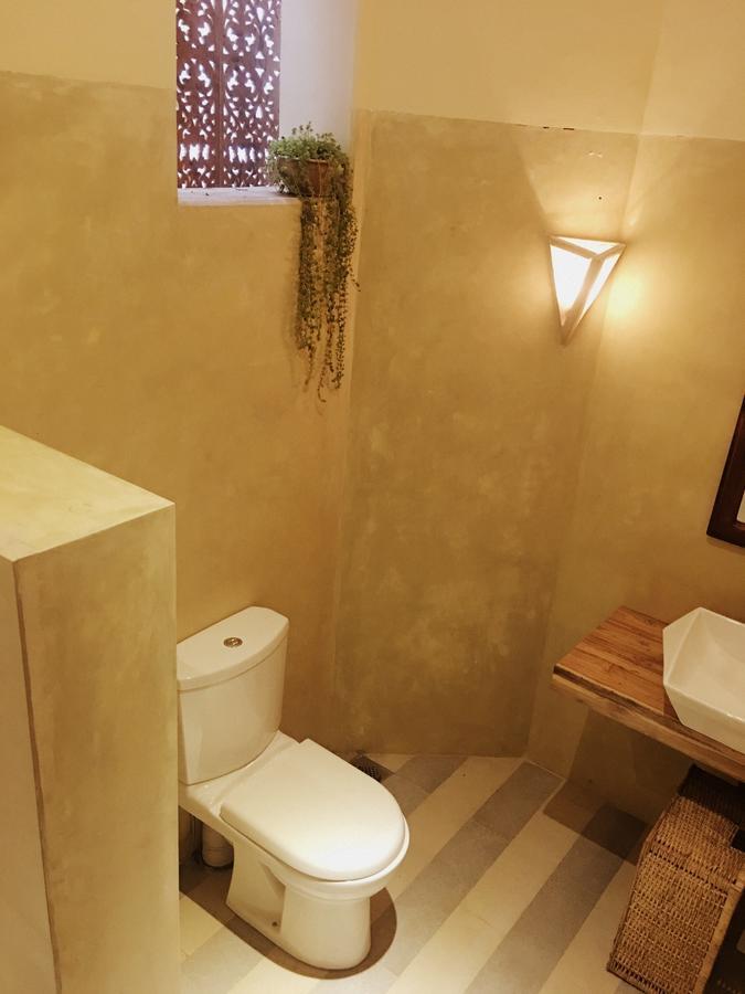 Artisan Hotel 4*
