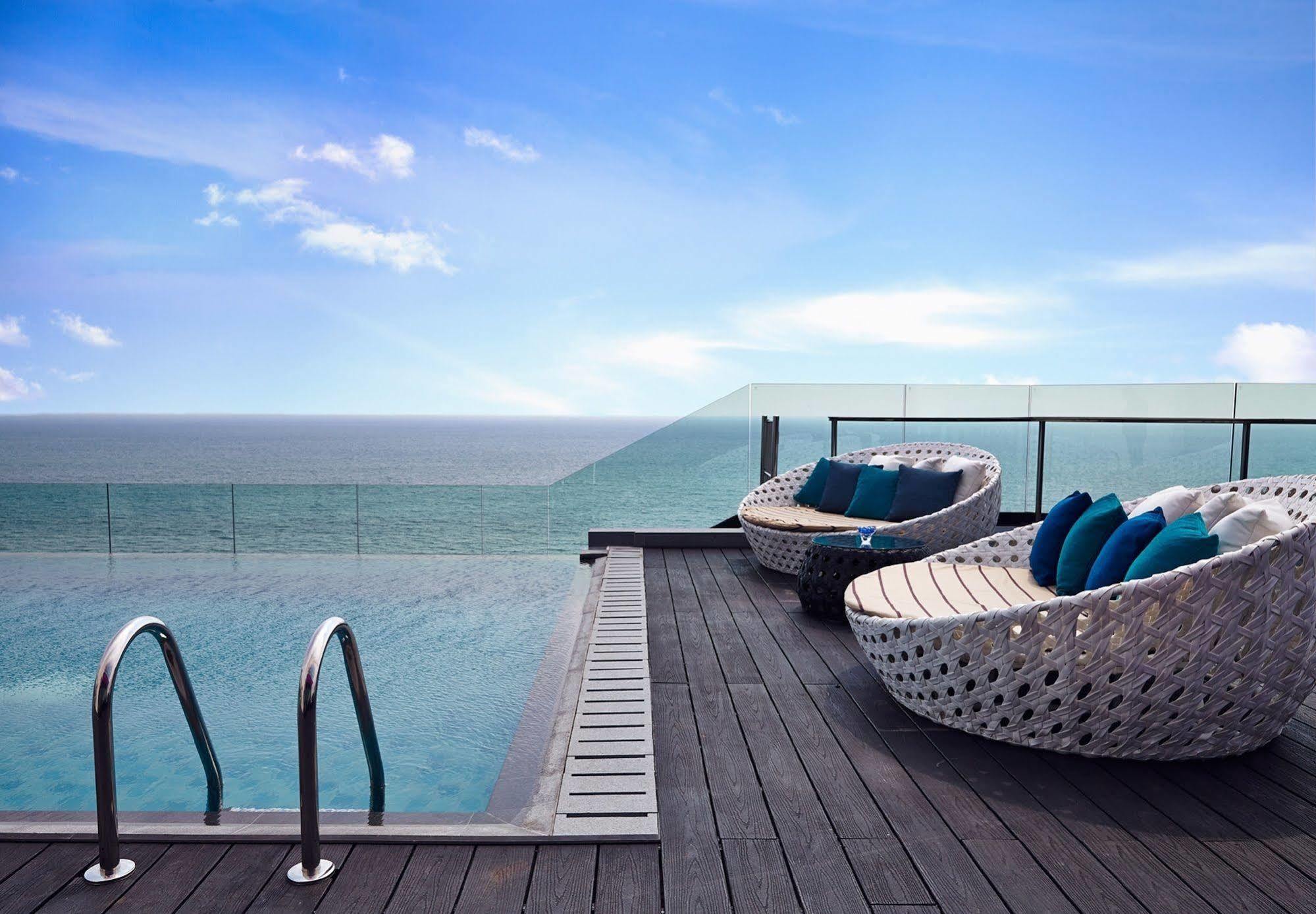 Radisson Hotel 4*