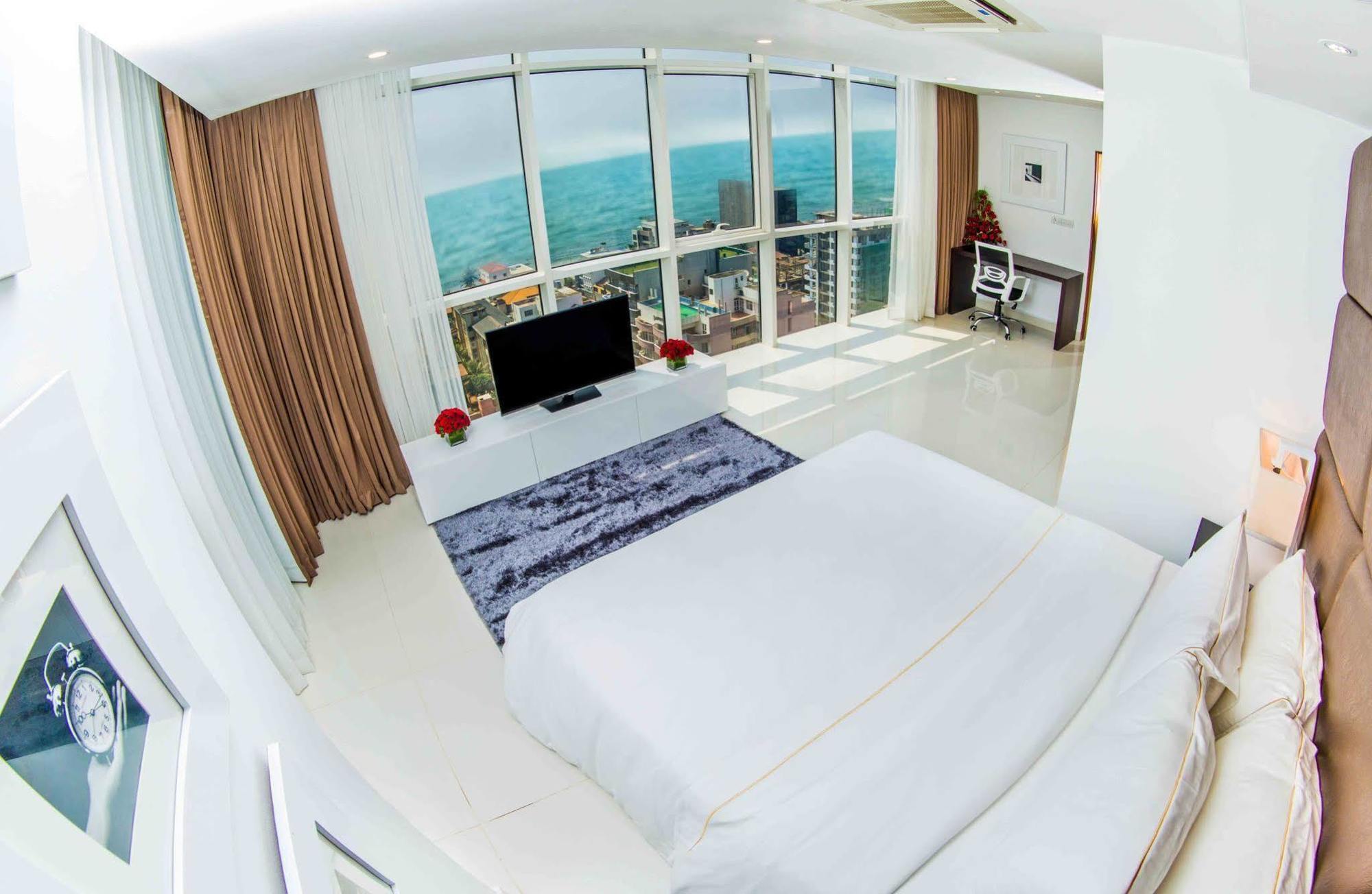 Platinum One Hotel 5*