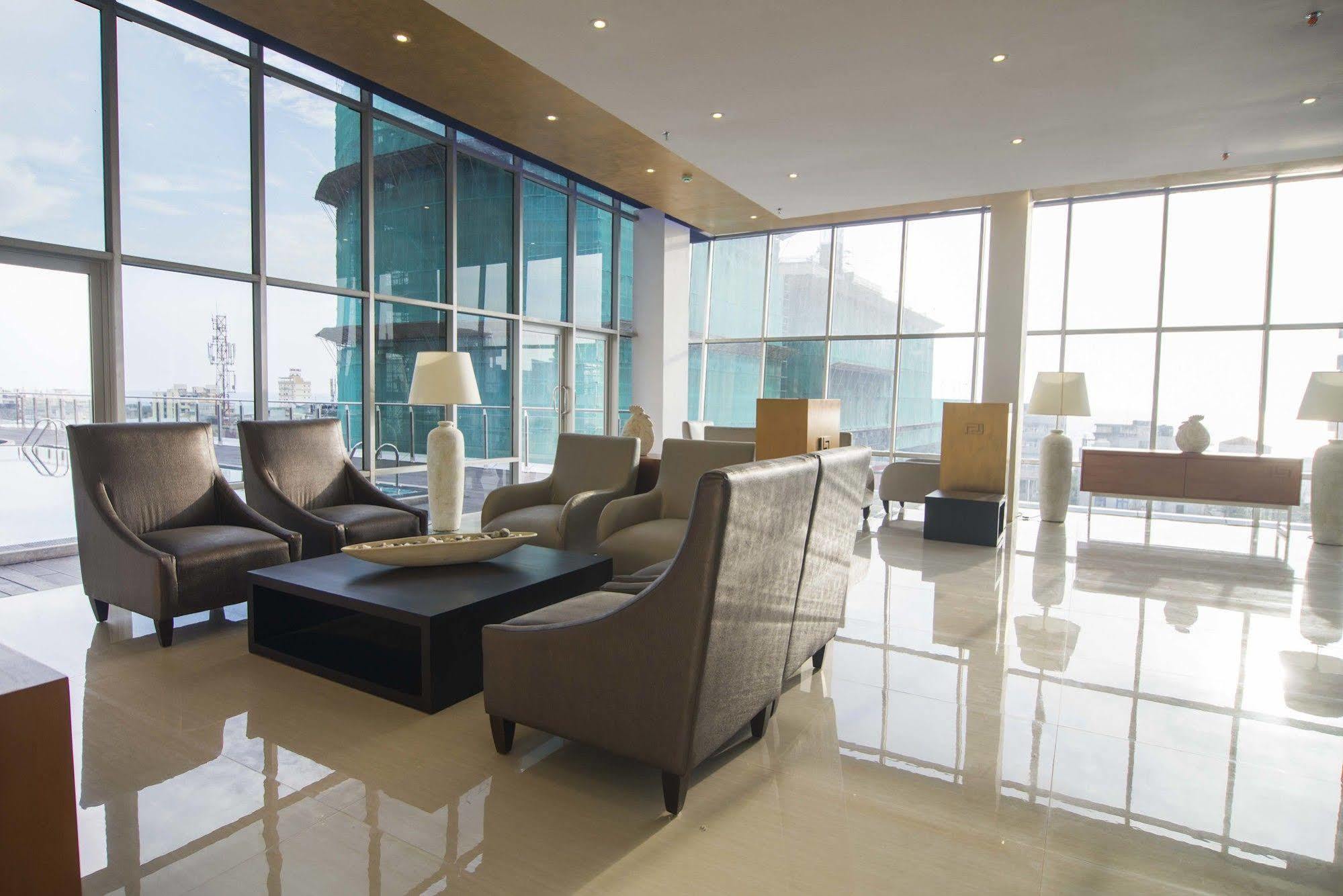 Hotel Platinum One