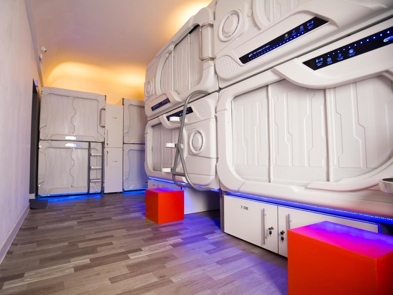 Capsule hotel The Capsule